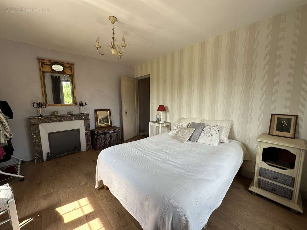 Maison à CROISY-SUR-EURE