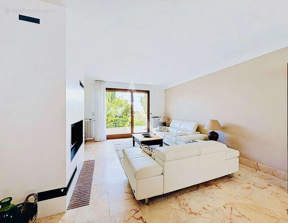 Magnifique maison 5chambres sur sous sol total et jardin sans vis-à-vis - photo 4