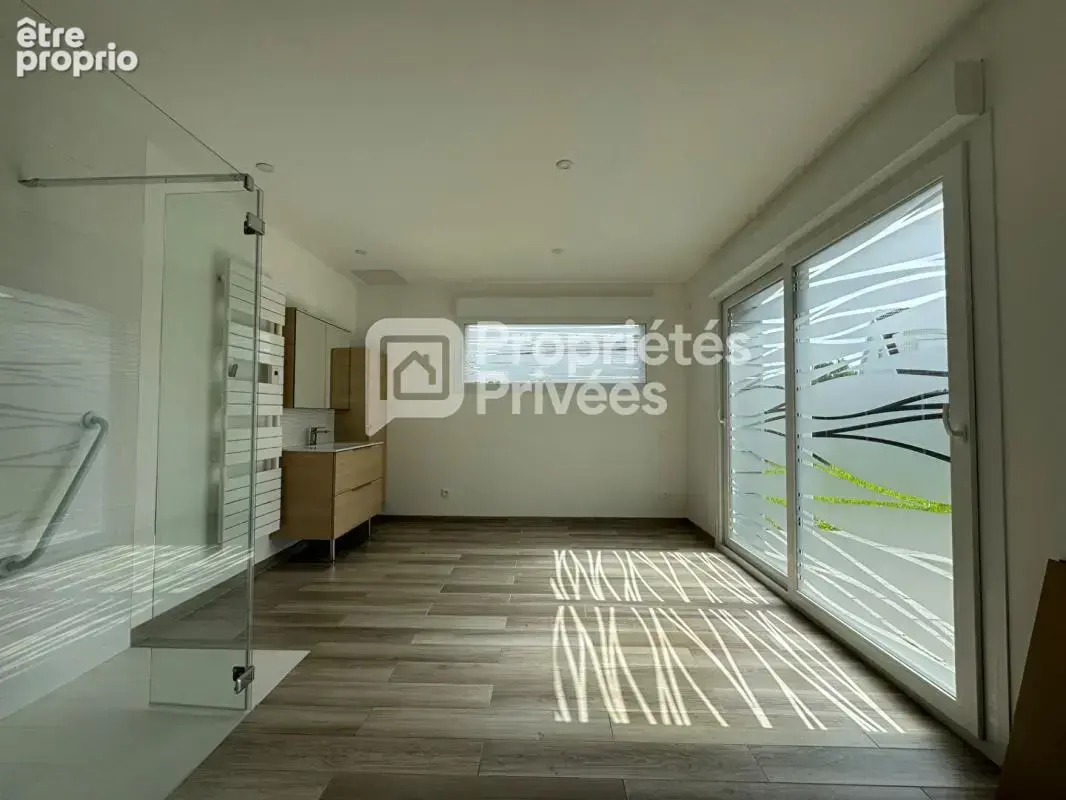Semi-plain-pied 4 chambres - Maison familiale avec jardin et garage - photo 4