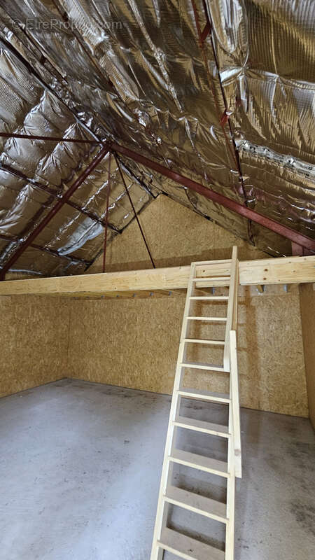 Maison à PRUNAY-LE-GILLON