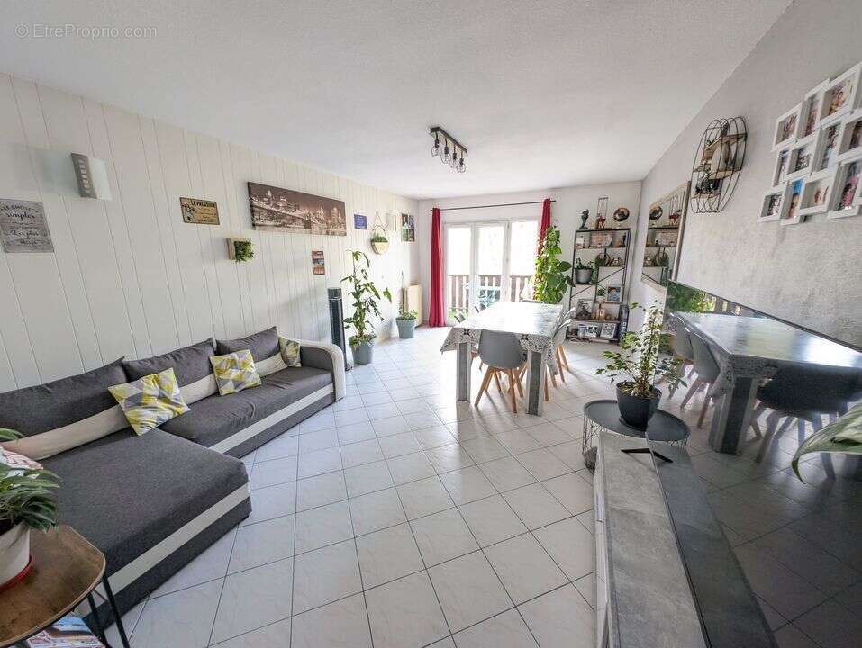 Appartement à SAINT-ALBAN-LEYSSE