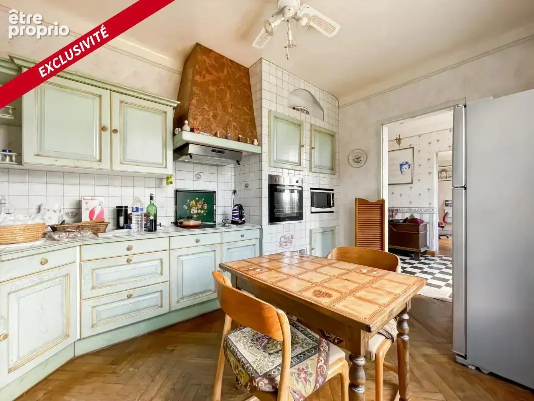 Maison bourgeoise en pierre de meulière - 300 m² - photo 2