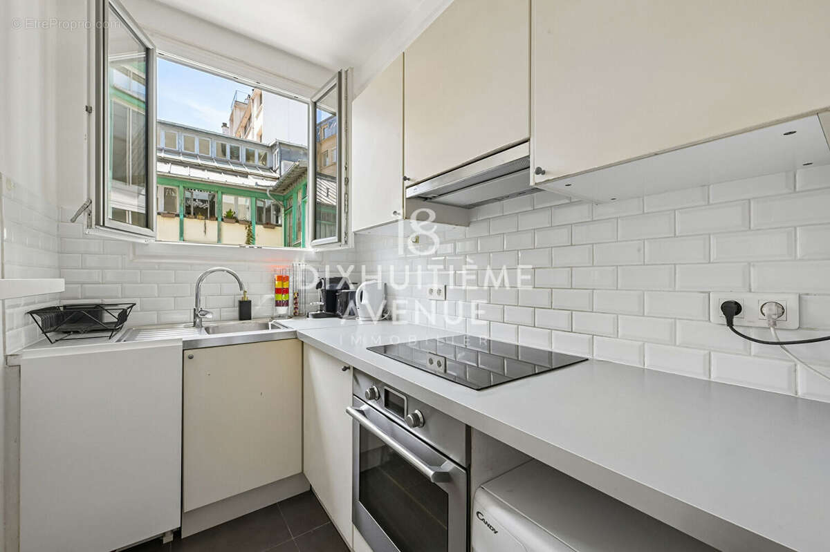 Rue des Sablons, 2ème étage, appartement avec mezzanine et balcon - photo 7