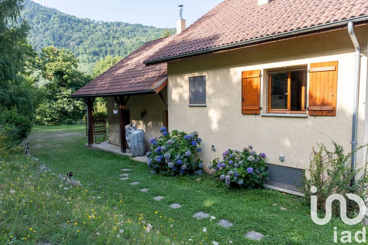 Photo 1 - Maison à ALLEVARD