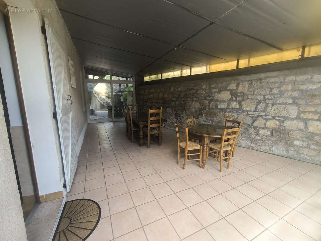 Maison avec jardin de 1 375 m2 à deux pas du centre-ville de Souillac - photo 5