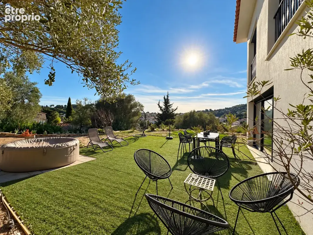 Photo Maison à La Seyne-Sur-Mer au prix de 555 000€