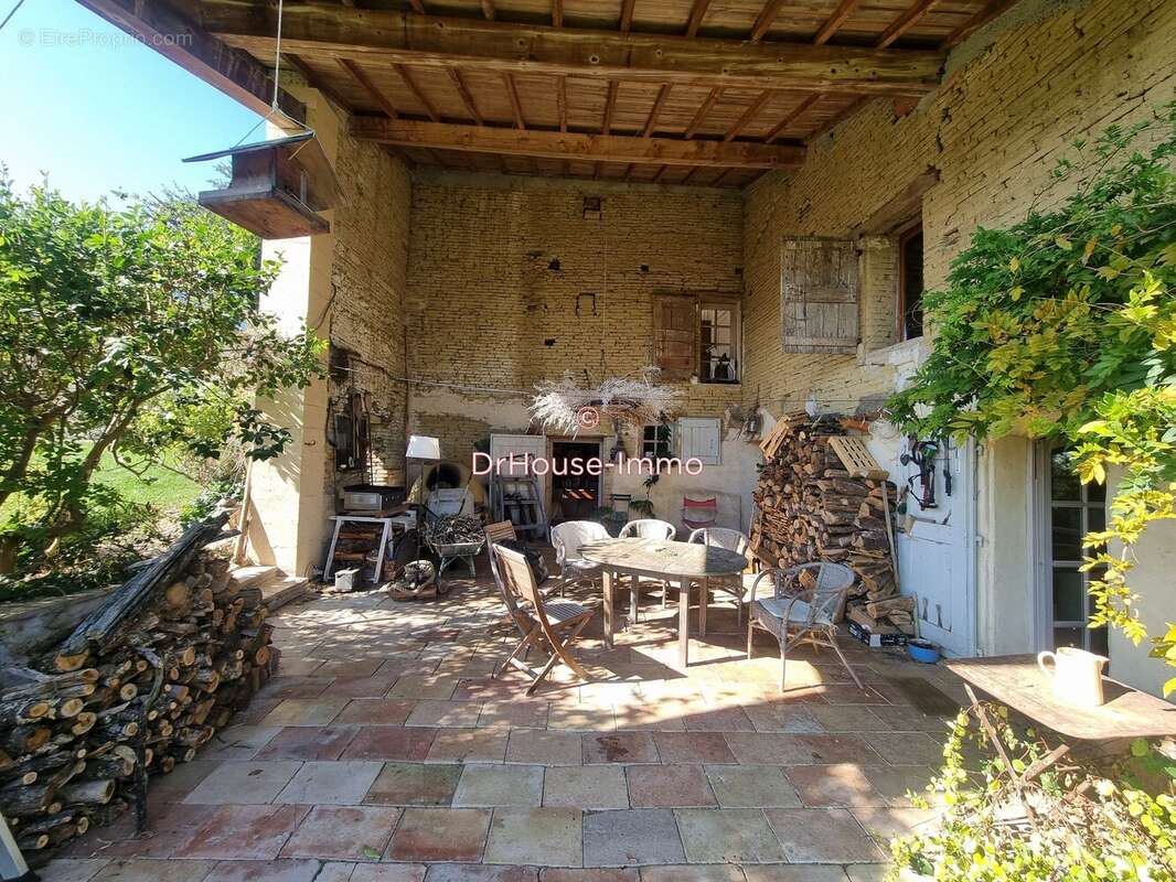 Maison 330 m² à Rabastens  - photo 13