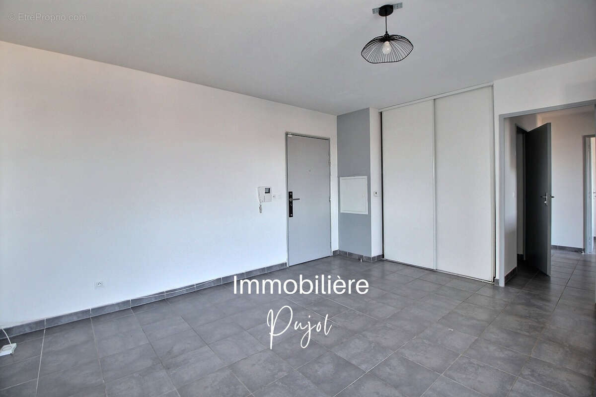 Appartement à MARSEILLE-2E