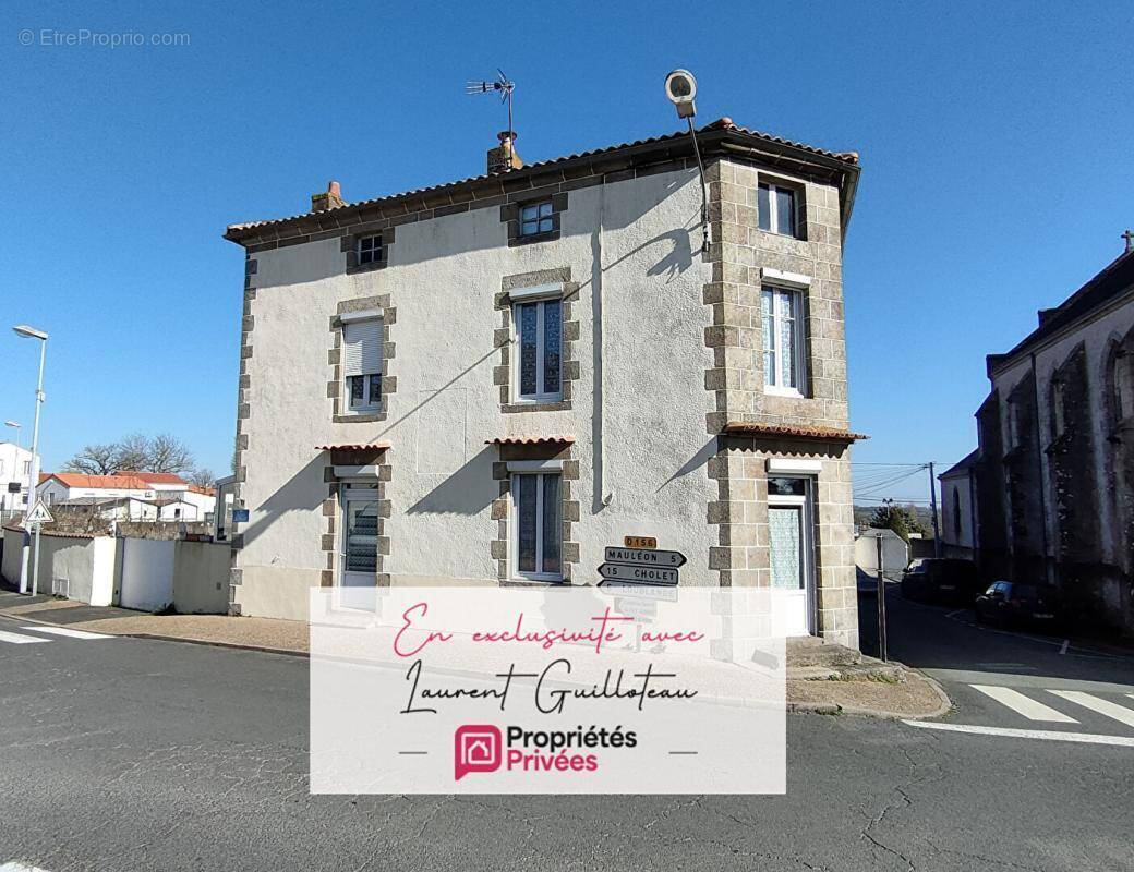 Maison à MAULEON