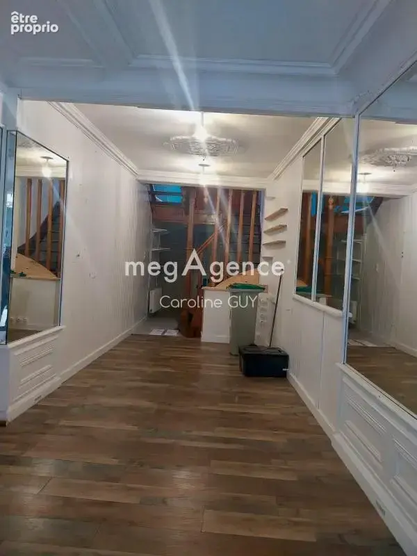 Immeuble commerce et habitation centre-ville - photo 2