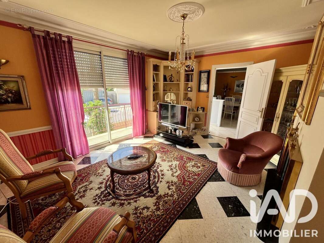 Maison 106 m² à La Copechagniere  - photo 8