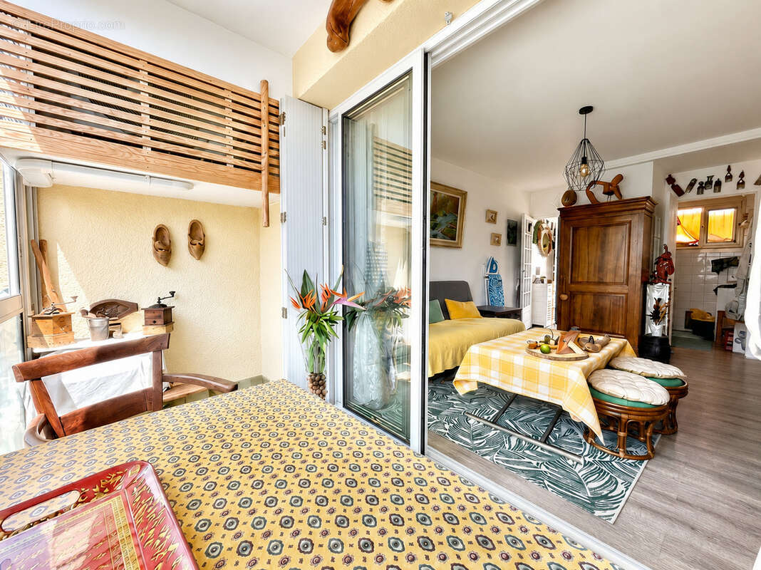 Appartement à SIX-FOURS-LES-PLAGES