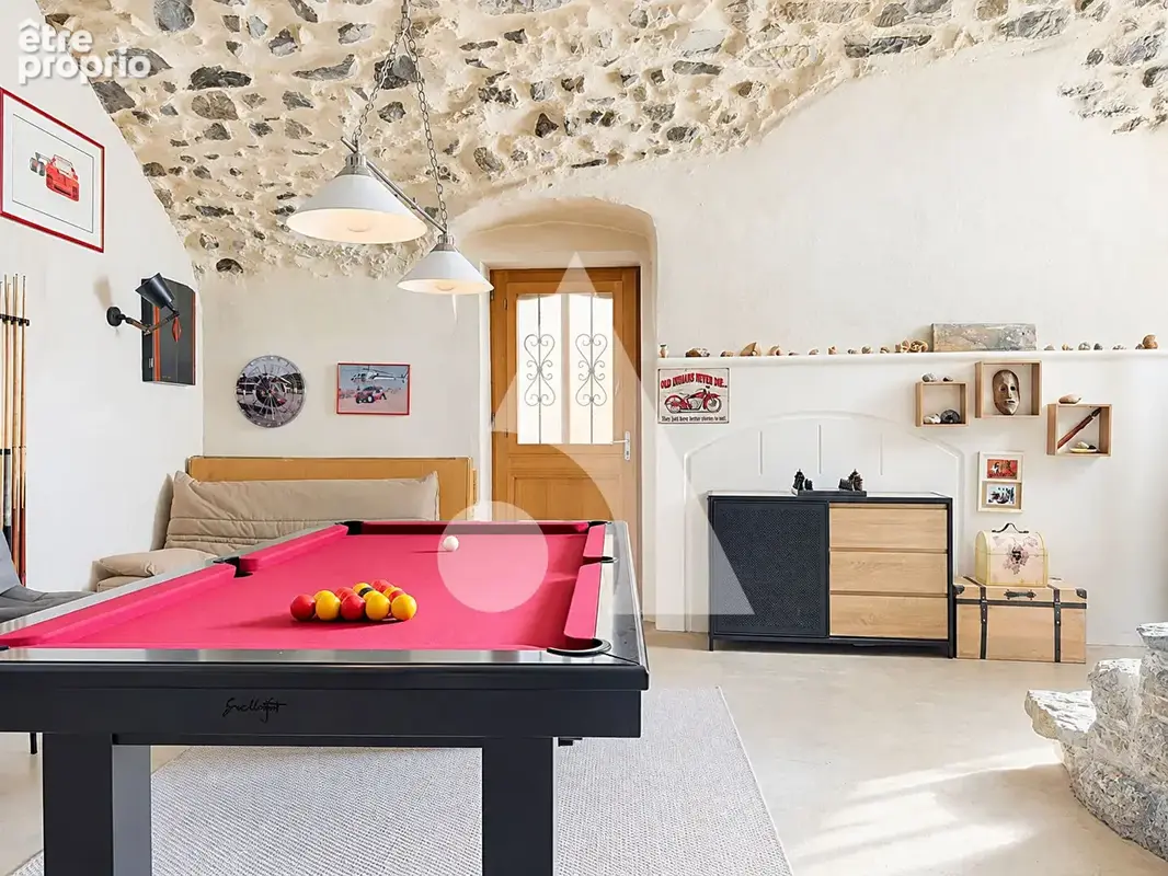 Maison ancienne de caractère avec double garage et beau potentiel - La Saulce (05) ! - photo 9