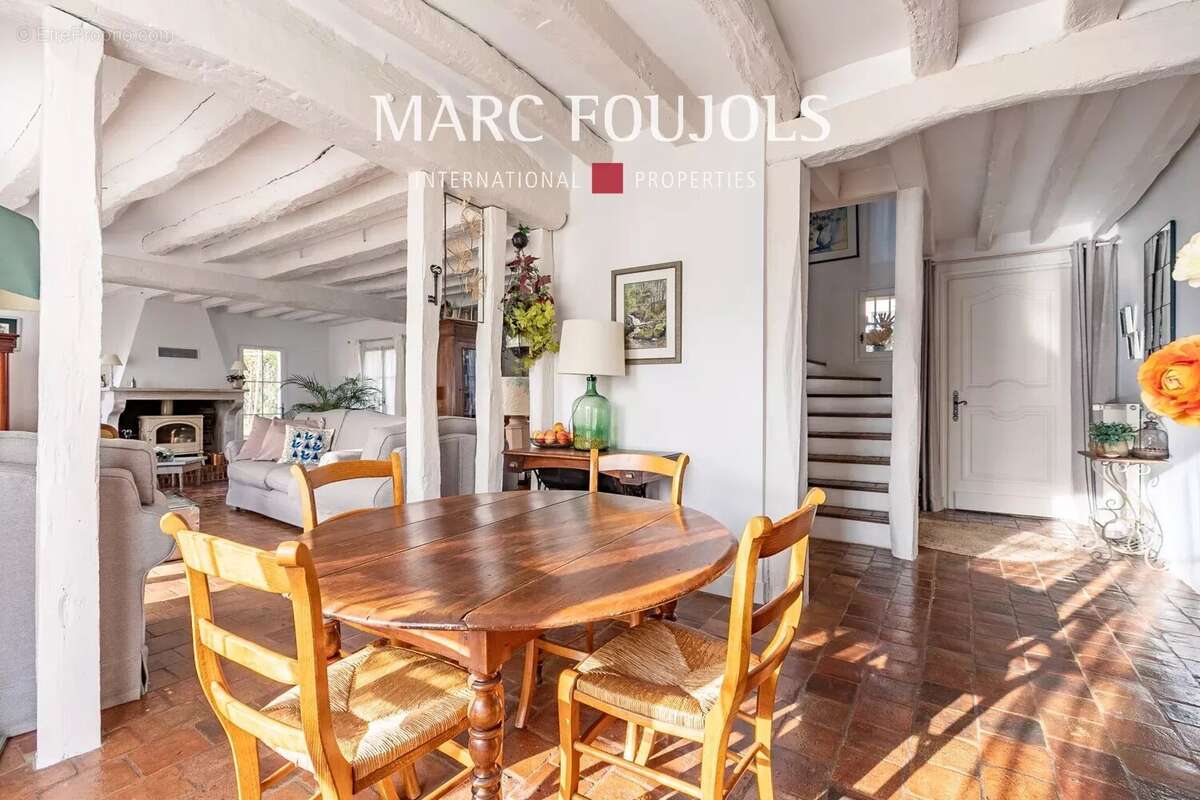 Maison à ORRY-LA-VILLE