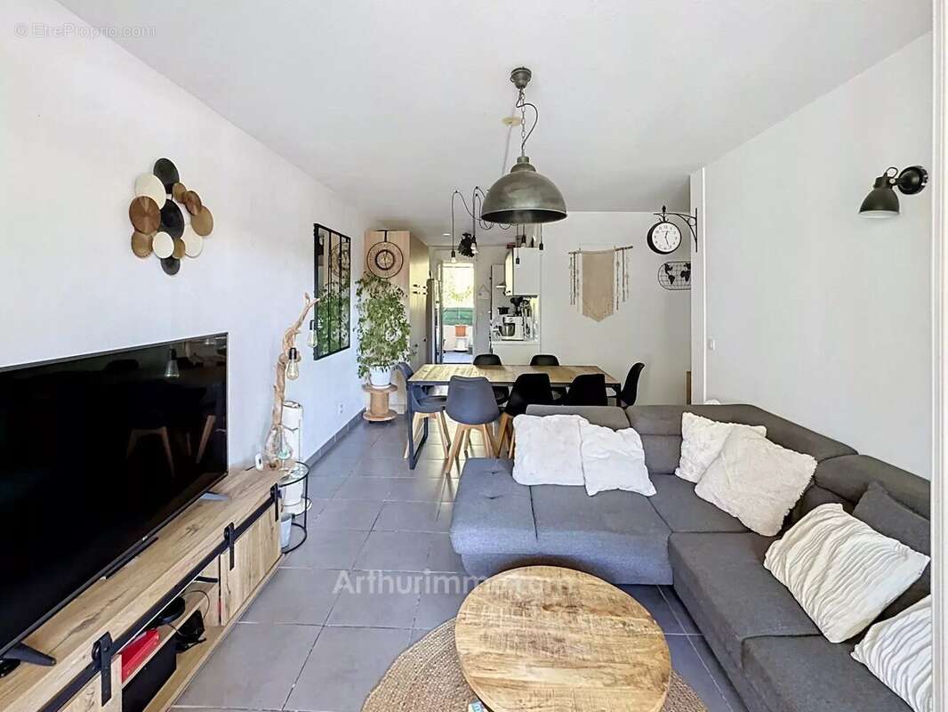 Vente Appartement Le plan-de-grasse(06130) 315 000ï¿œ - photo 6