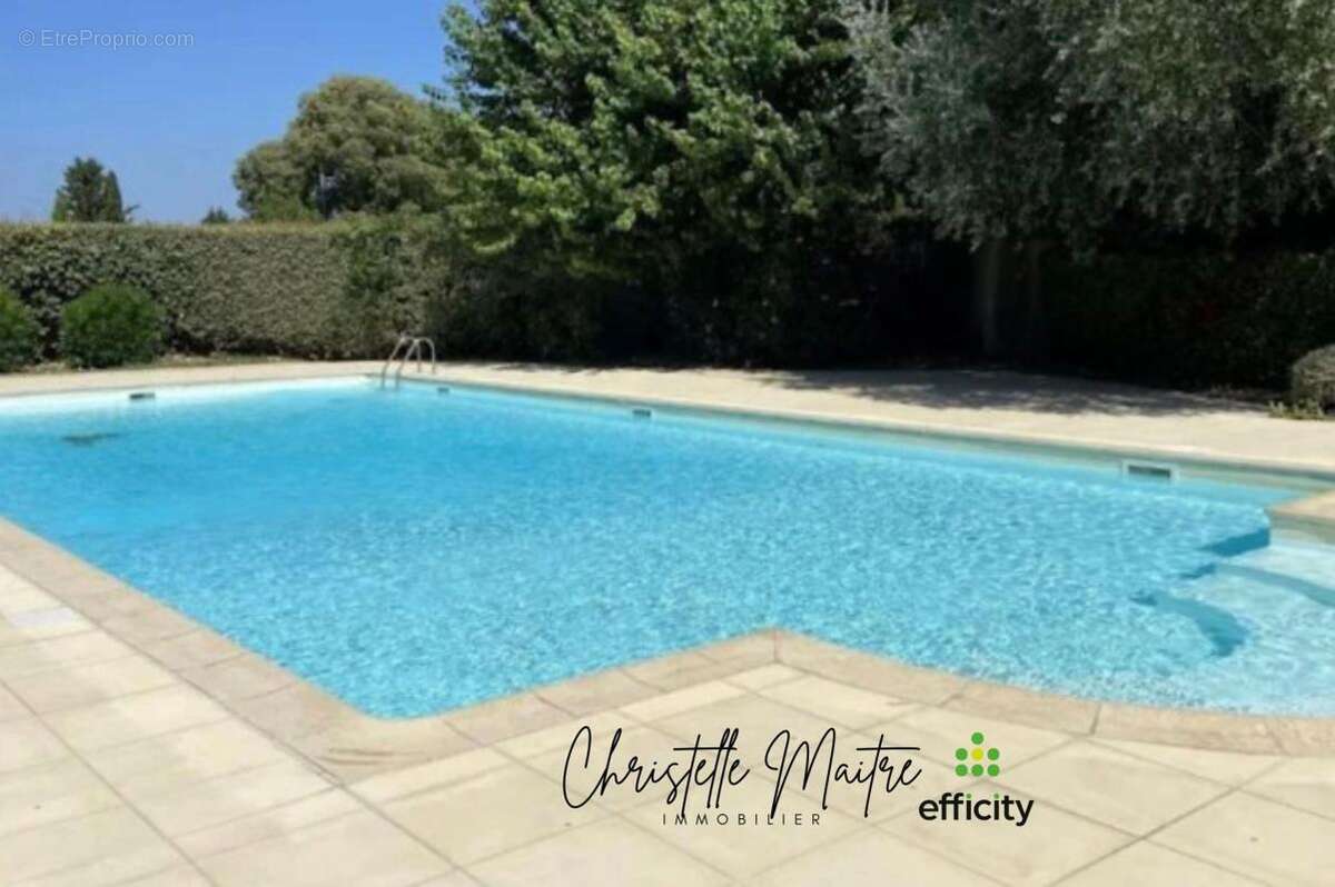 Maison 31 m² à Mouries  - photo 3