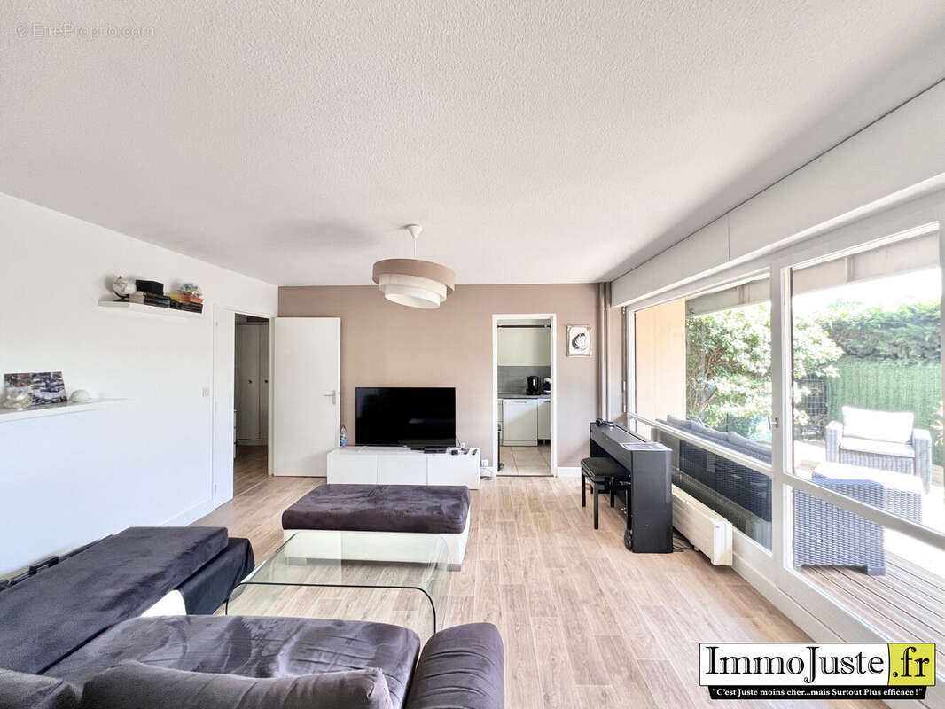 Appartement 81 m² à Elancourt  - photo 6