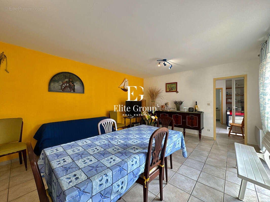 Maison à PORT-DES-BARQUES