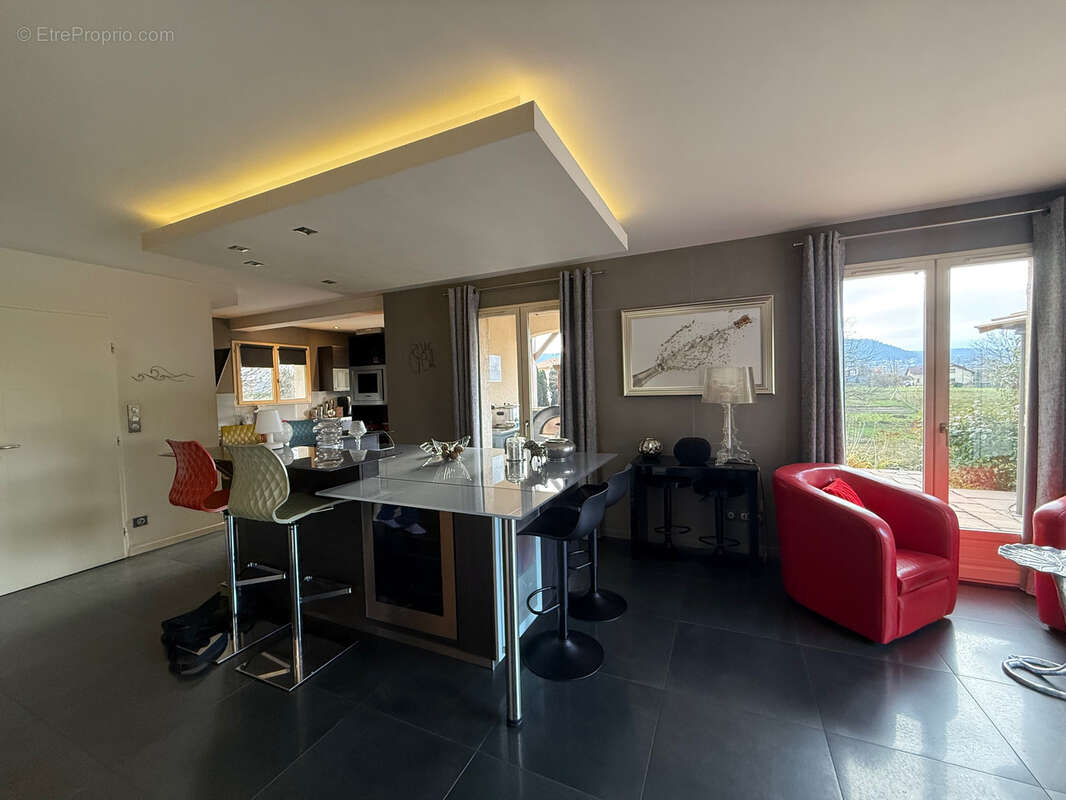 Maison à SAINT-ETIENNE-LES-REMIREMONT