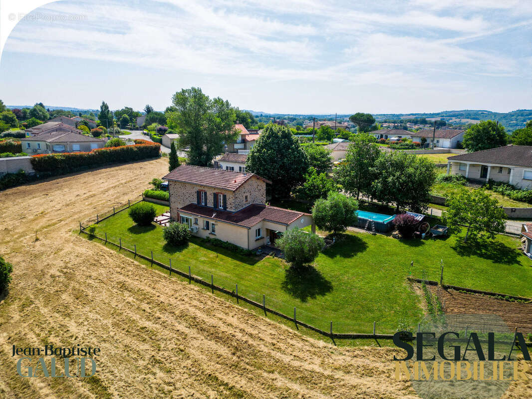 Maison avec gîte sur les hauteurs de Carmaux - photo 4