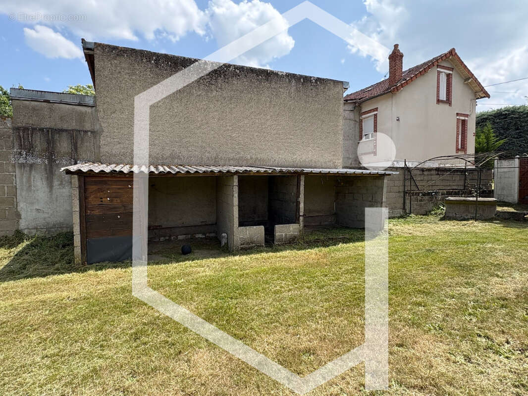 Maison à COSNE-COURS-SUR-LOIRE