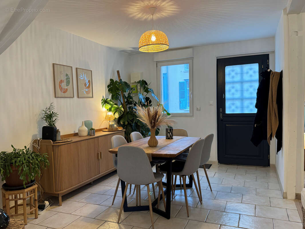 Maison à SENTELIE