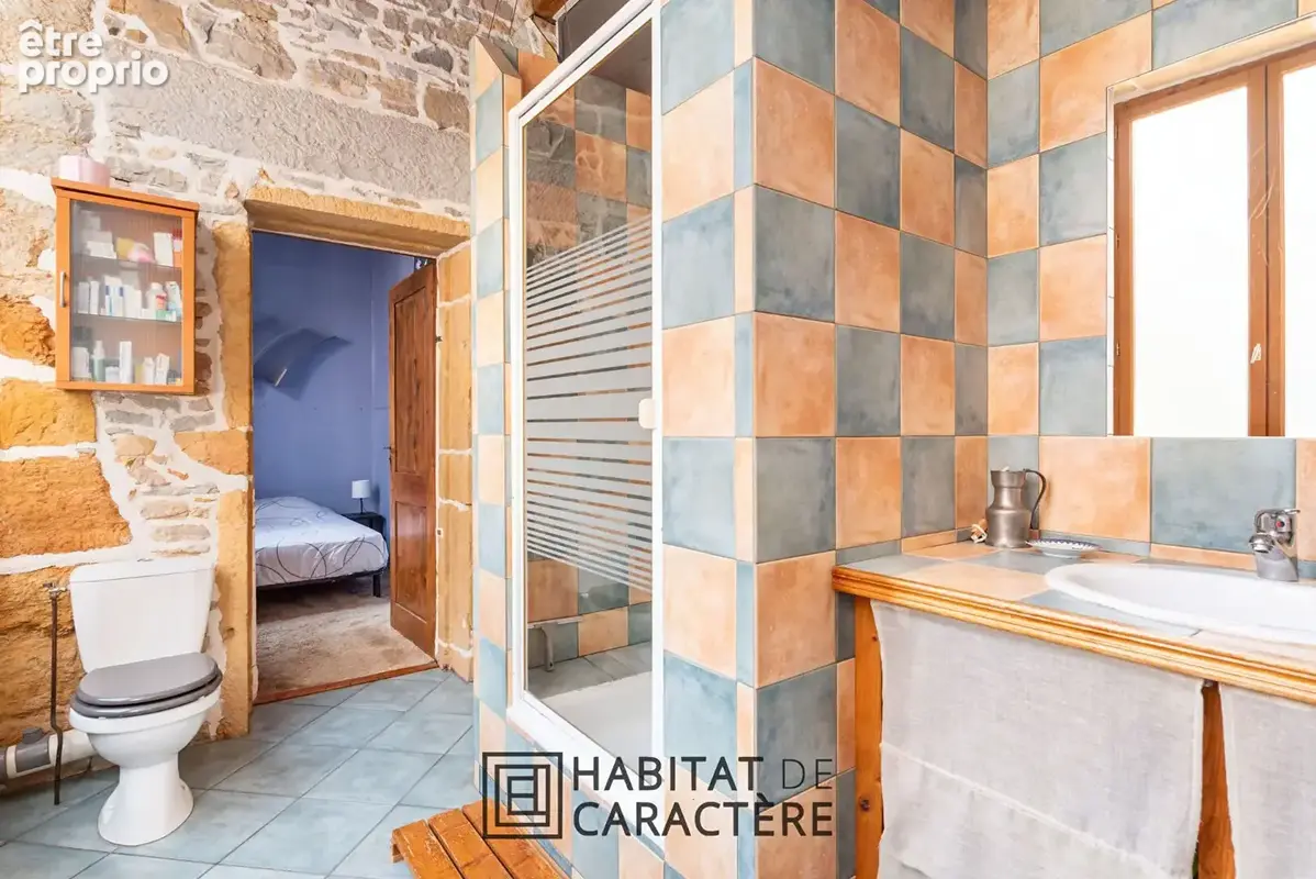 Lyon 1- Appartement familial en duplex . - photo 8