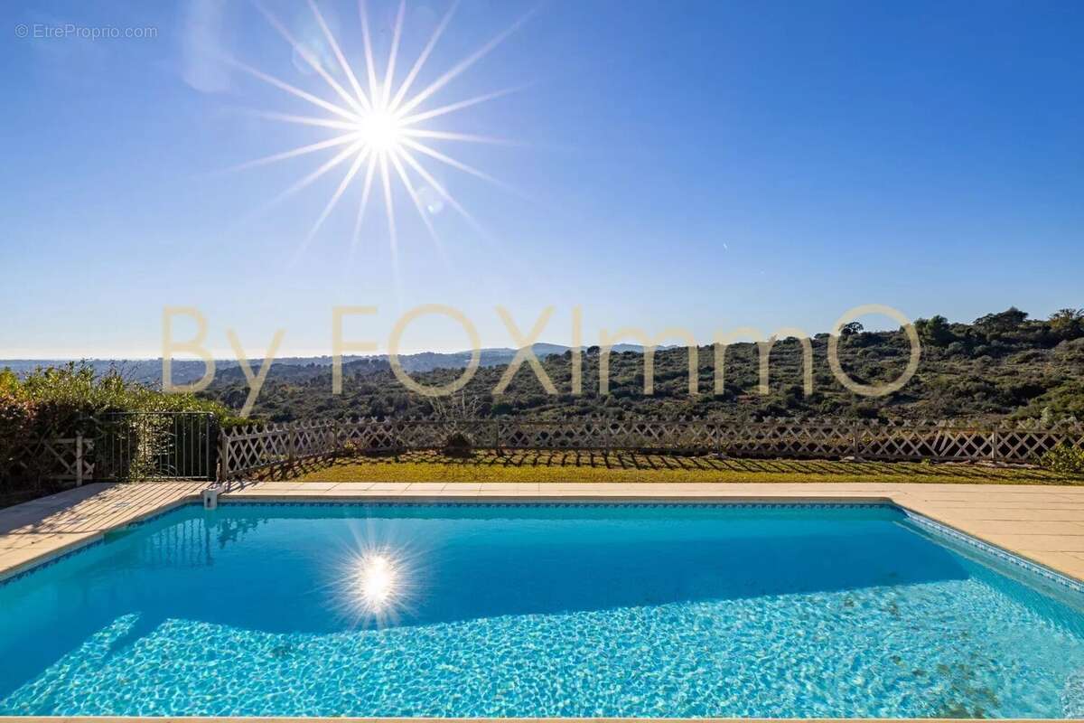 Maison à VILLENEUVE-LOUBET