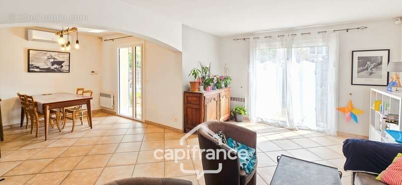 Maison à SIX-FOURS-LES-PLAGES