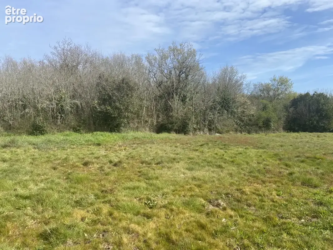 Photo Terrain à Brem-Sur-Mer au prix de 143 250€