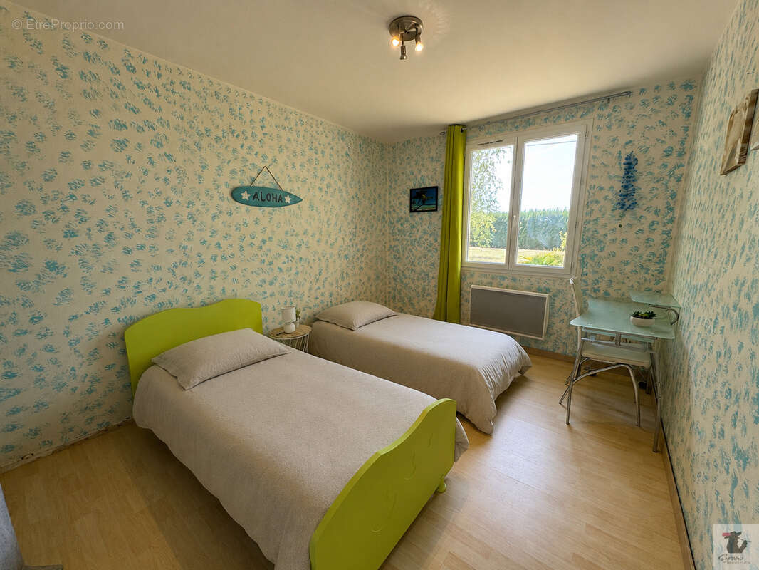 Maison familiale de plain-pied   148 m2   5 chambres   Aucun travaux - photo 6