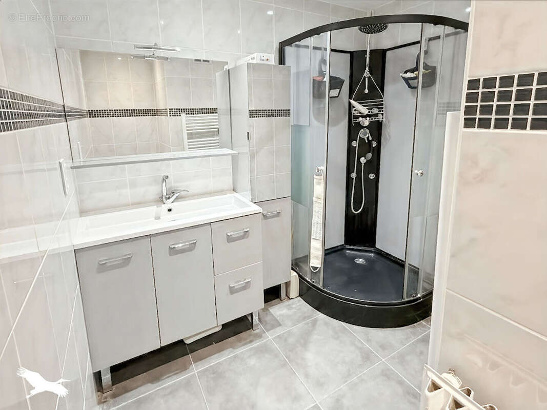 Appartement à MARSEILLE-11E