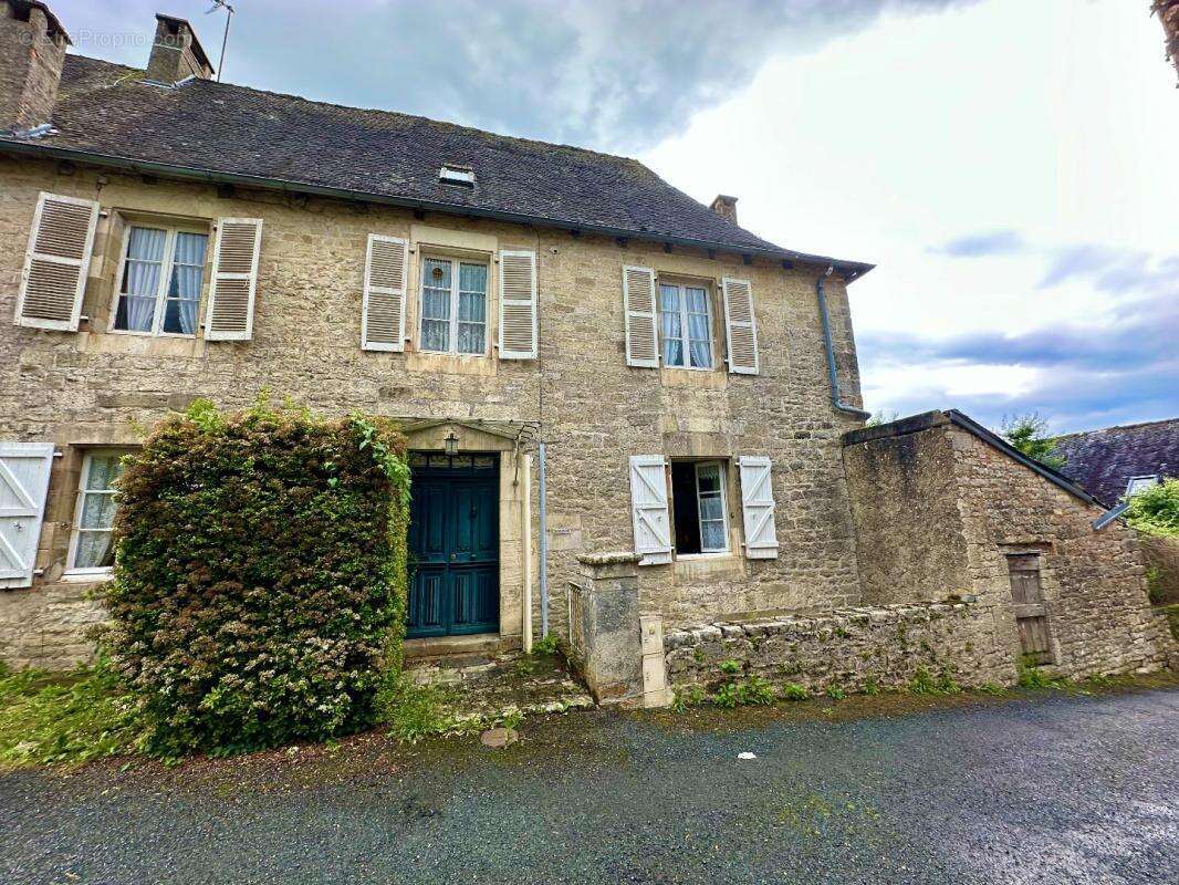 Maison à CRESSENSAC