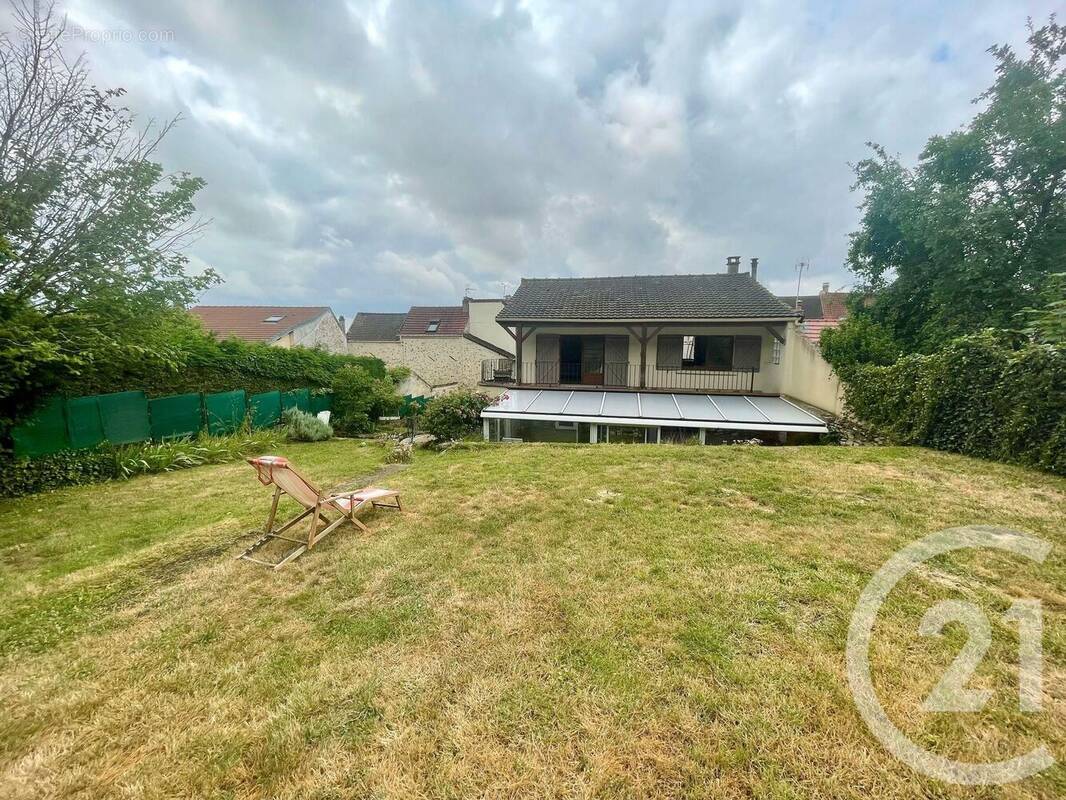 Maison à MONTGE-EN-GOELE