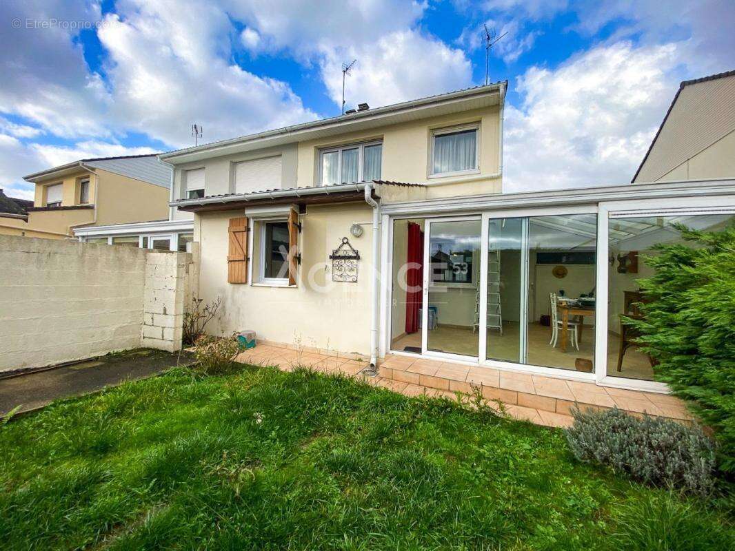 Maison à LONGUENESSE