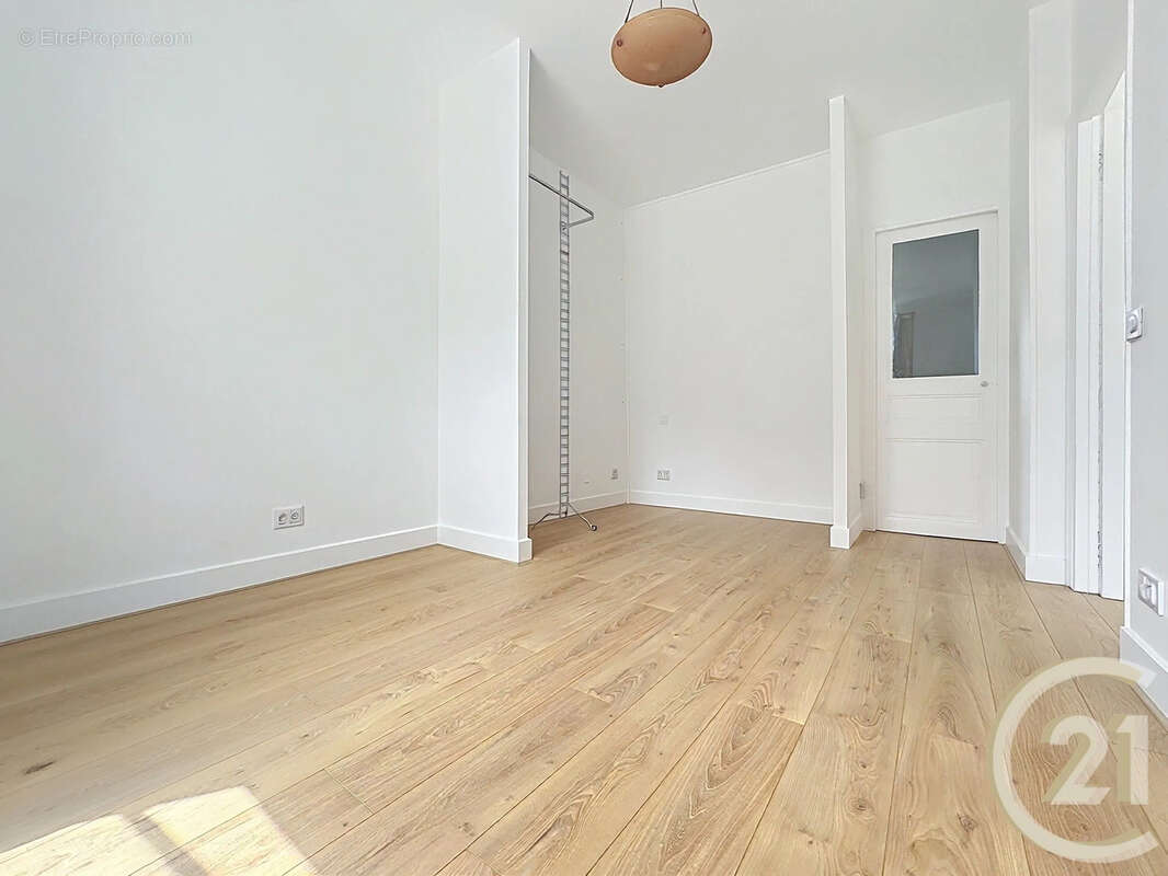 Appartement à PARIS-12E