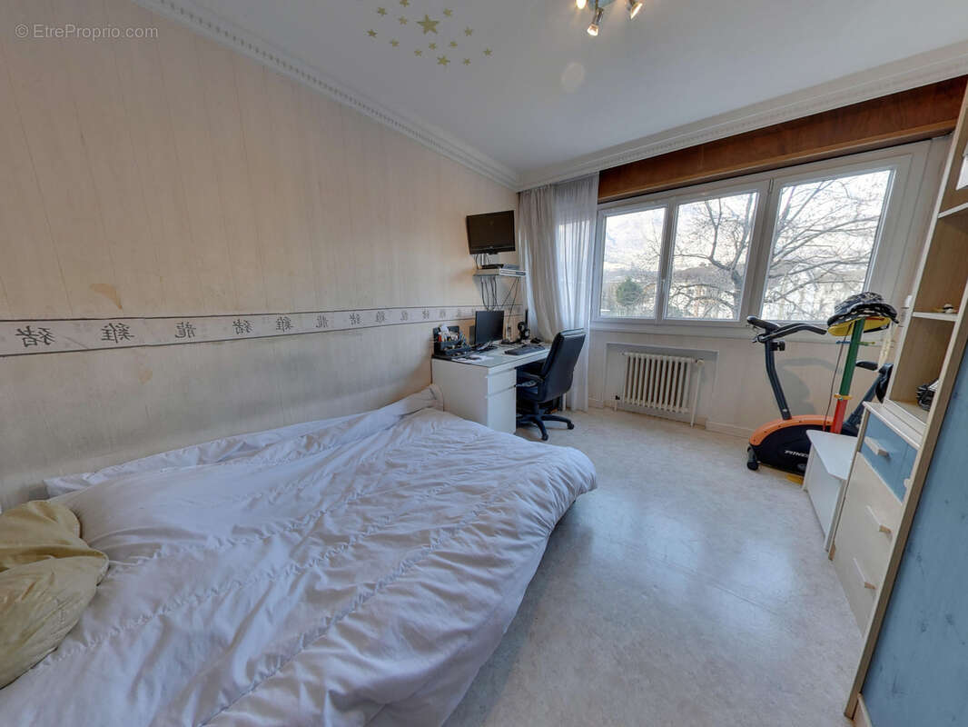 Appartement à ECHIROLLES