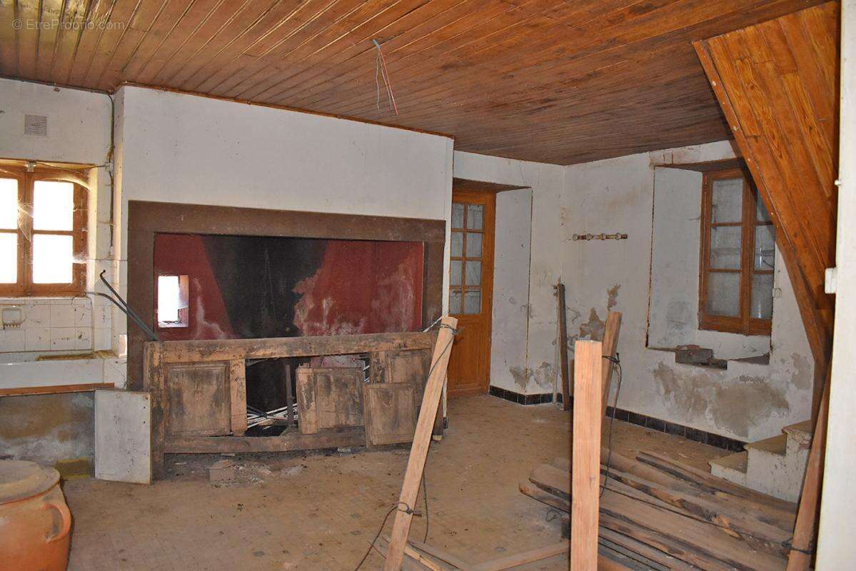 Maison de catactère Coly Saint Amand 6 pièce(s) 180 m2 - photo 16