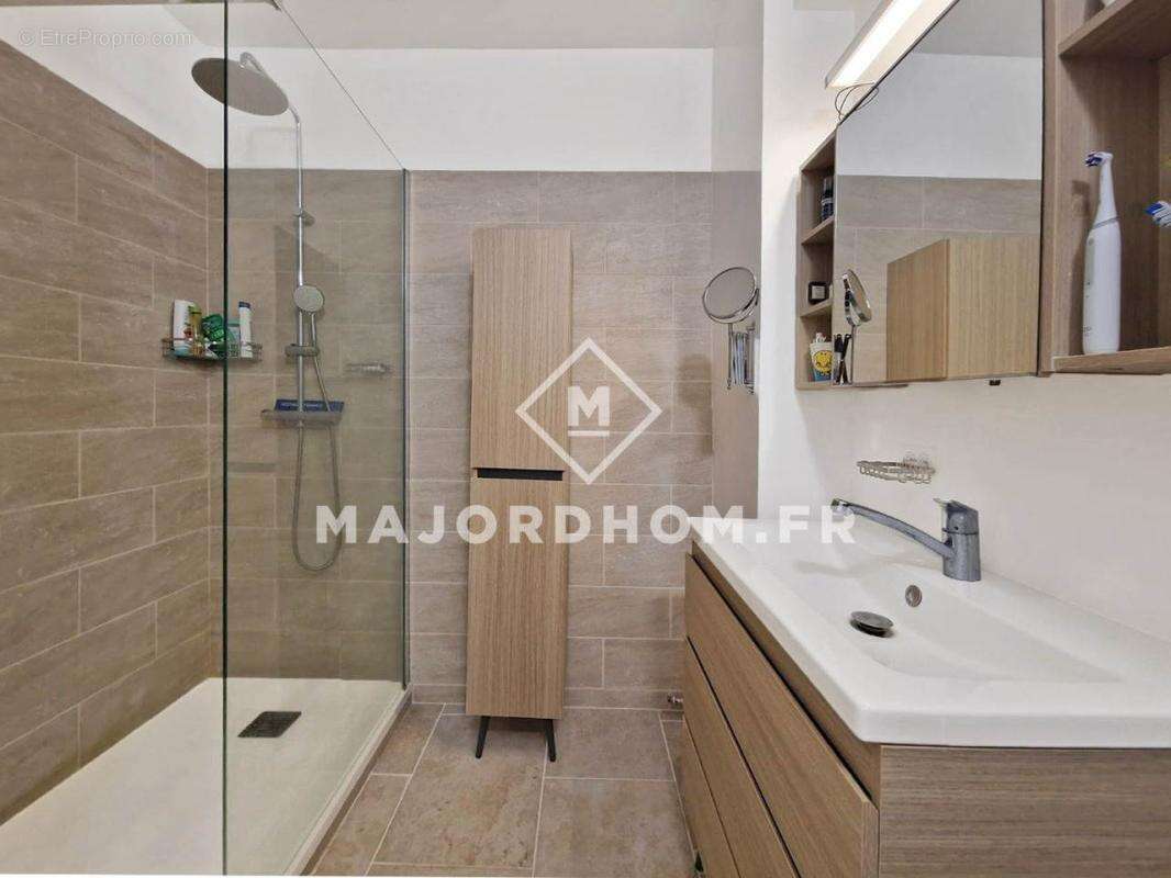 Appartement à MARSEILLE-6E