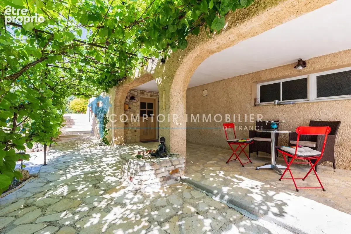Ensemble immobilier avec maison principale, gîte et chambre d'hôte. - photo 4