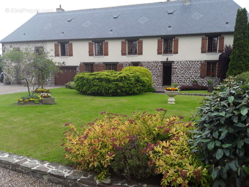 Maison à SAINT-SAMSON-DE-BONFOSSE