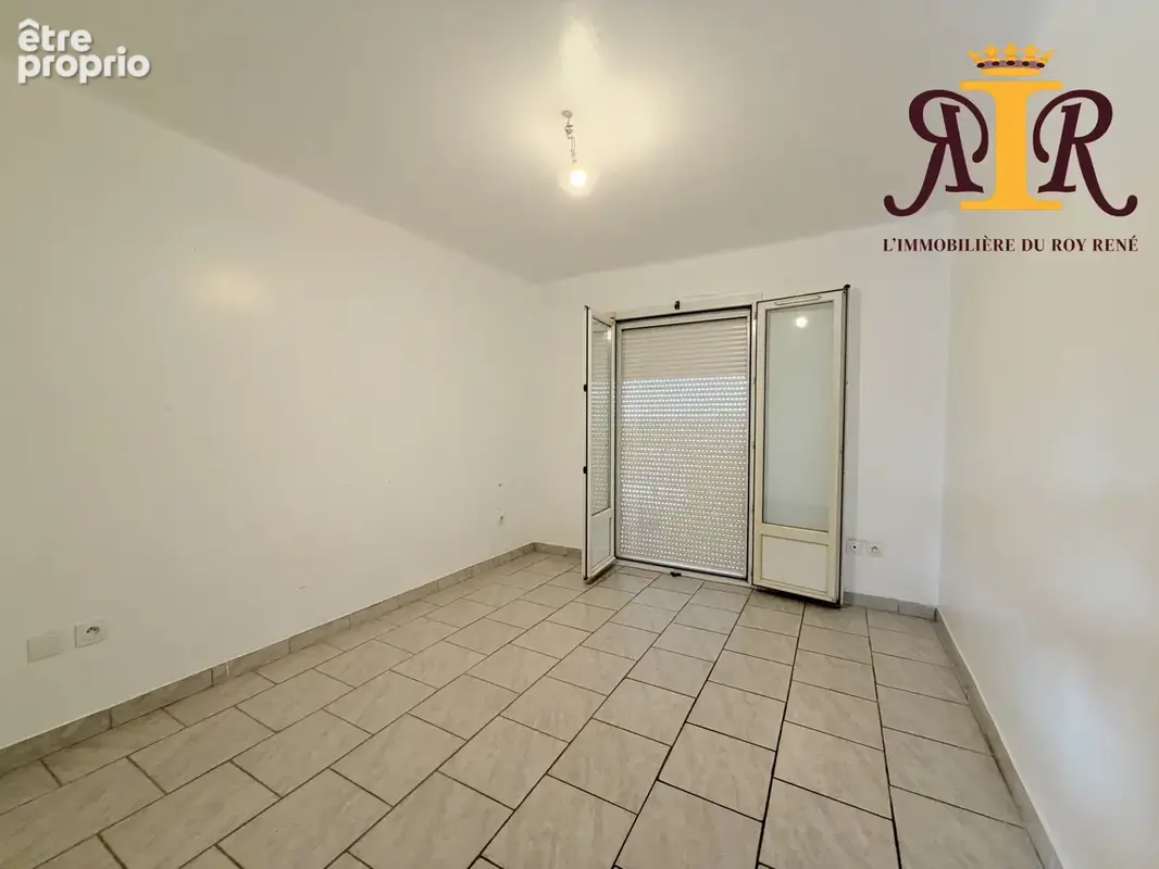 Appartement 3 pièces 59 m² à vendre à Pertuis (84120) - photo 4