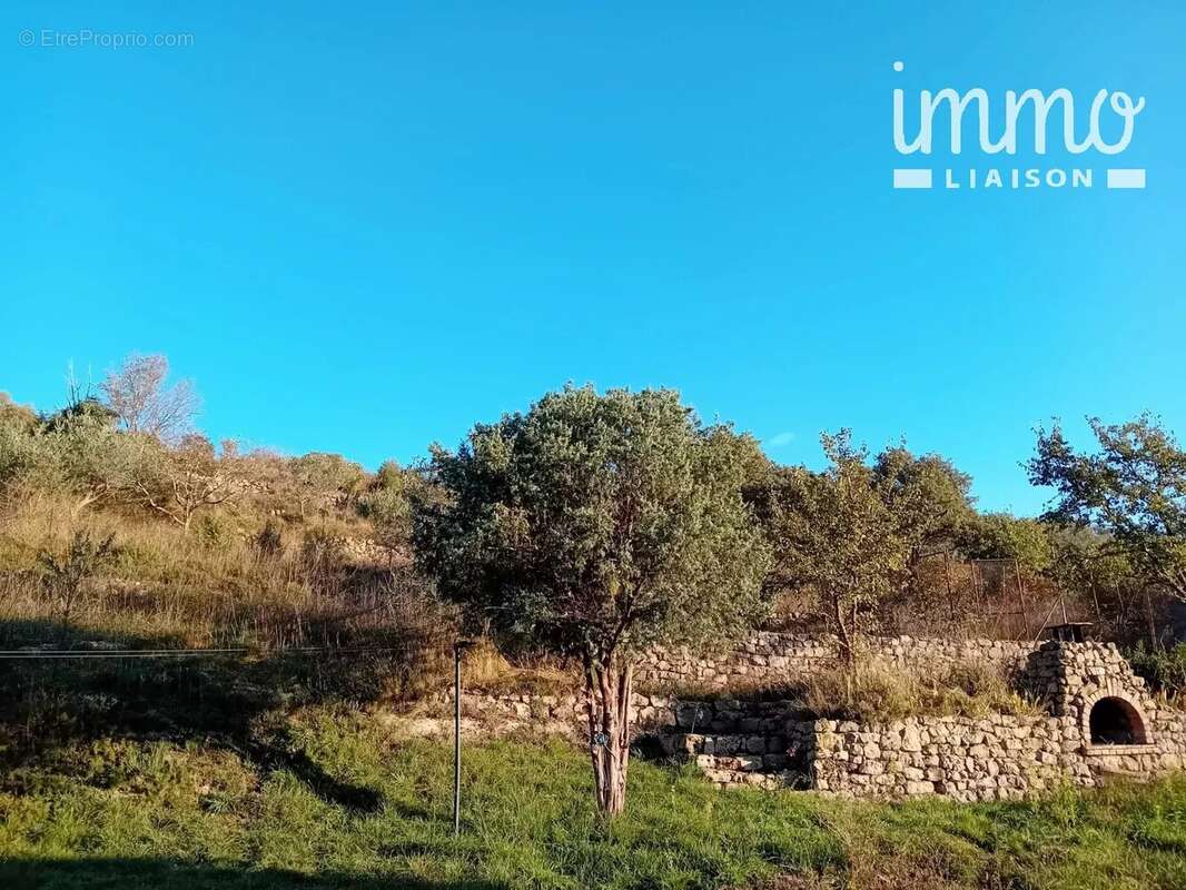 Maison à SAINT-BRES