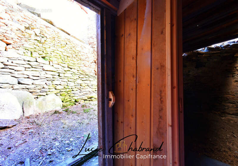 Maison à SAINT-VERAN