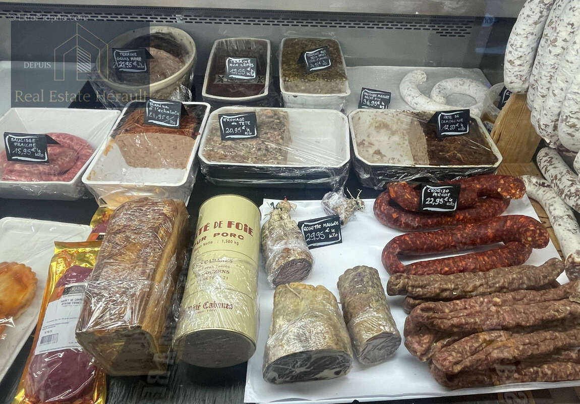 Commerce à PRADES-LE-LEZ