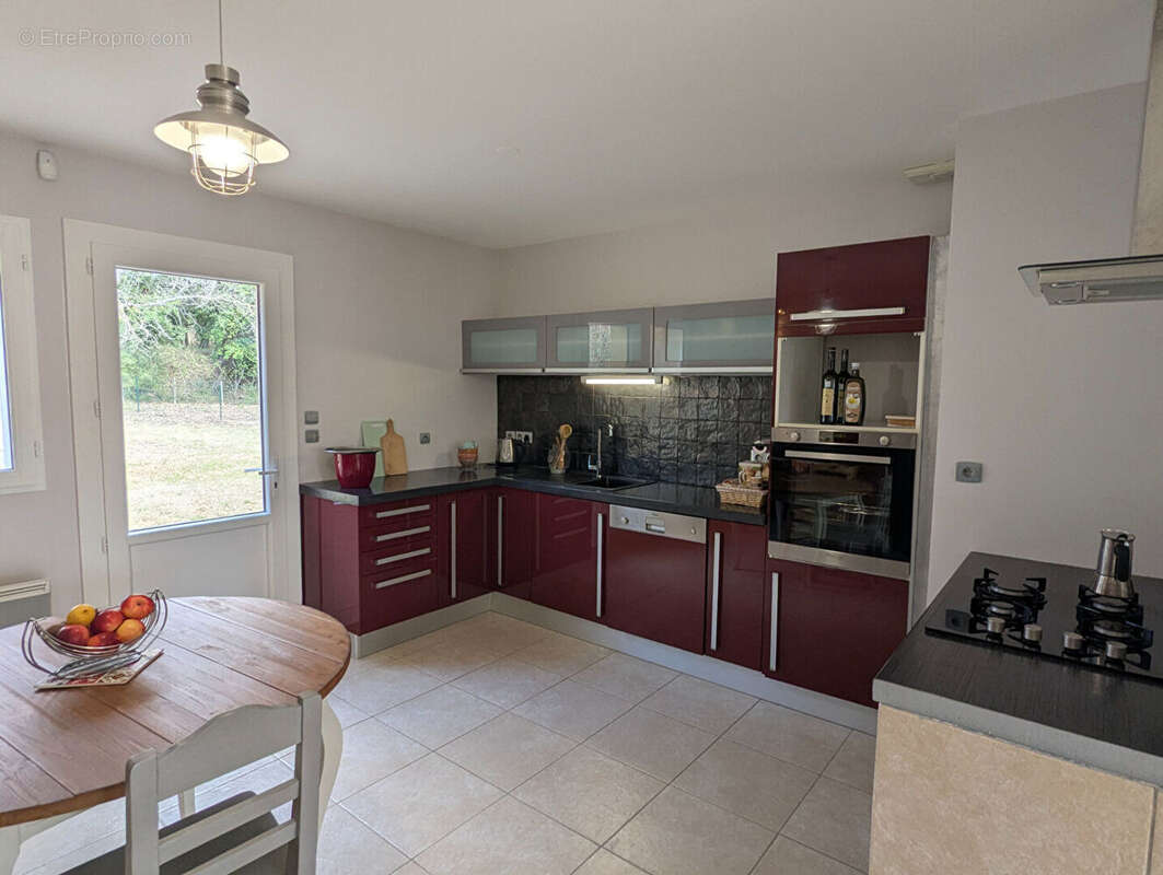 Maison à SILLANS-LA-CASCADE