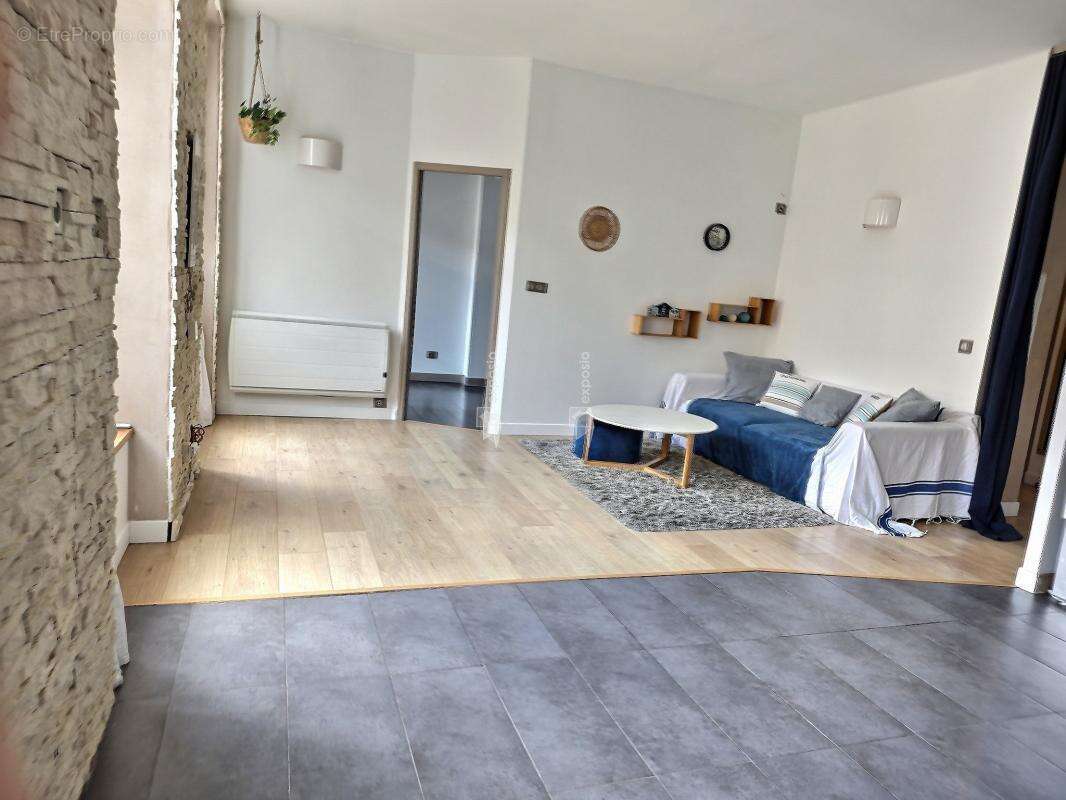 Appartement à LYON-5E