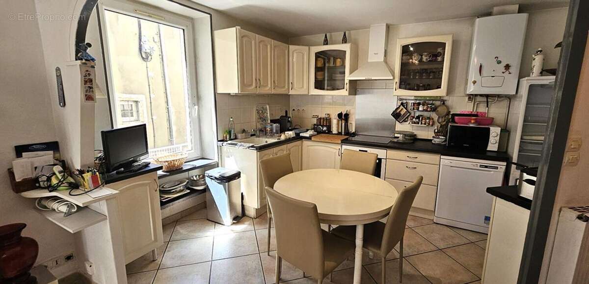 Maison à MONTELIMAR