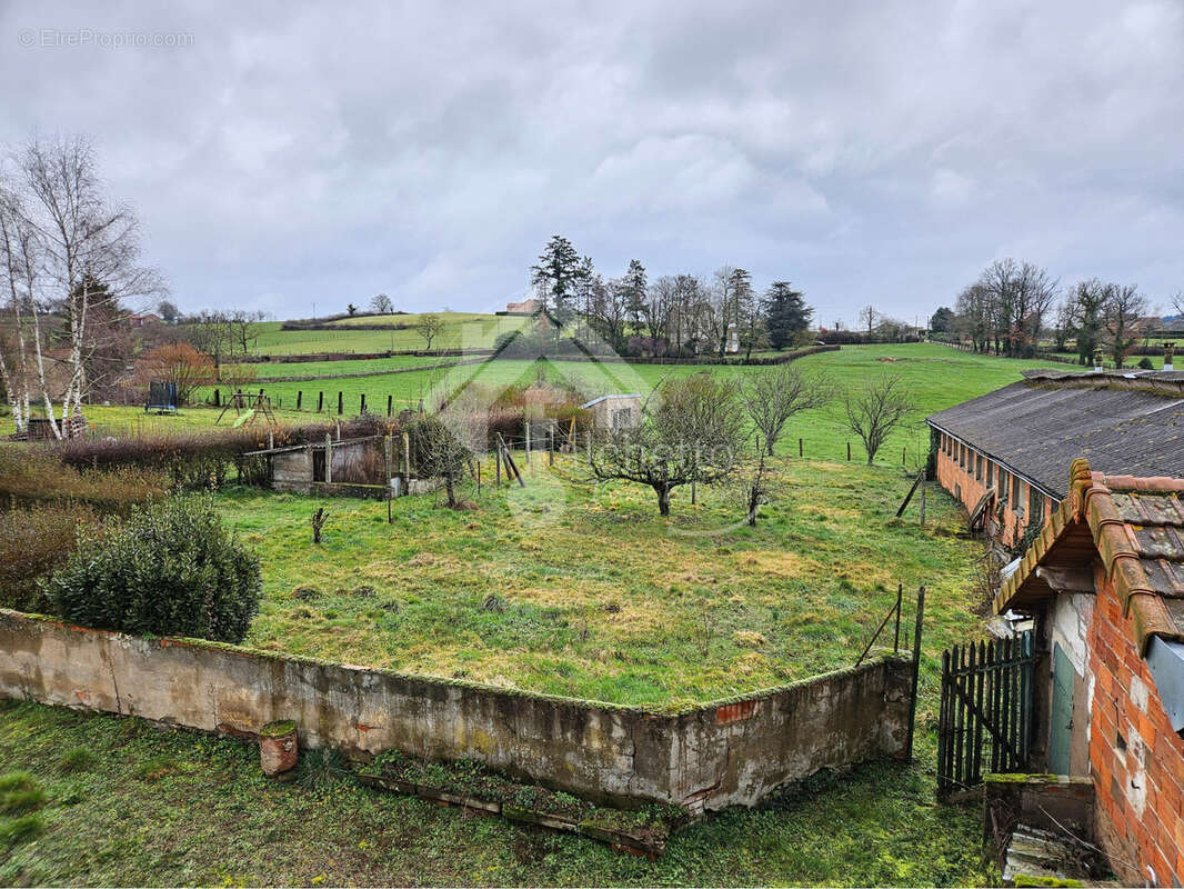 Maison à SAINT-PIERRE-LAVAL