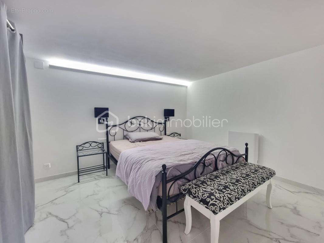 Maison à LONGUEVILLE